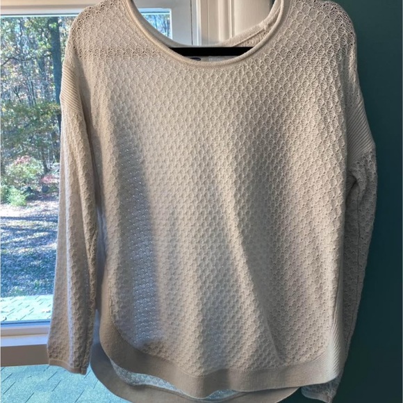 Women's White Sweater - Picture 1 of 1